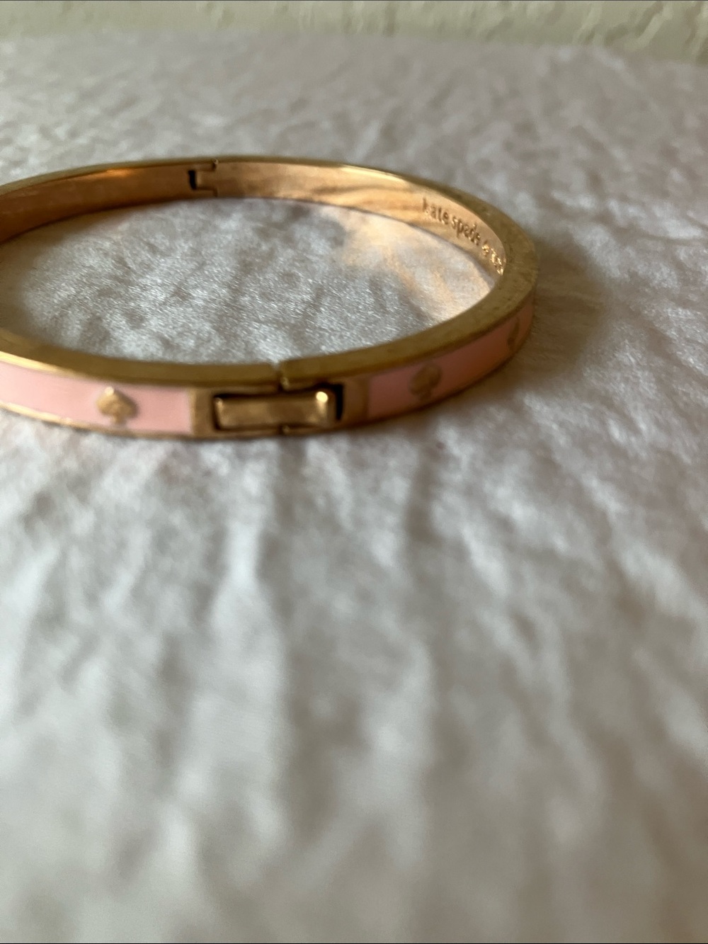 kate spade: Pink Enamel & Rose Gold Spade Motif Bangle Bracelet- Clasp - Picture 5 of 8